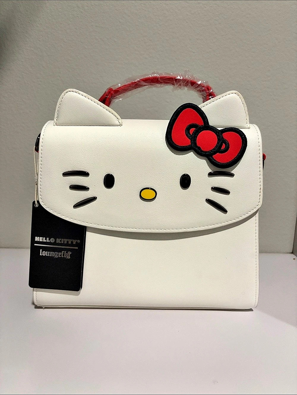 Hello Kitty Loungefly Sanrio Hello Kitty bag White & Red Shoulder Bag NWT